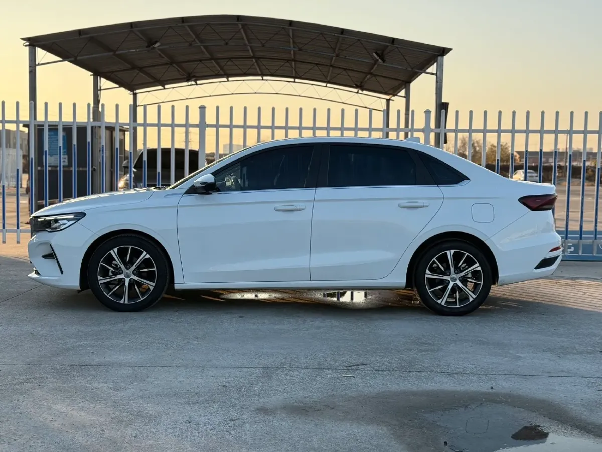 2022 Geely Emgrand 1.5L 114HP L4 CVT,autocango,china used car exporter,china ev exporter,chinese used car exporter,chinese used ev exporter