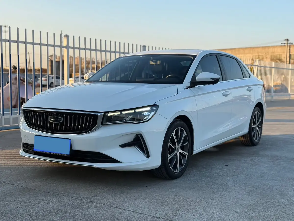 2022 Geely Emgrand 1.5L 114HP L4 CVT