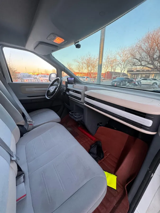 2023 MAXUS XinTu EV80 BEV 51.5KWH,autocango,china used car exporter,china ev exporter,chinese used car exporter,chinese used ev exporter