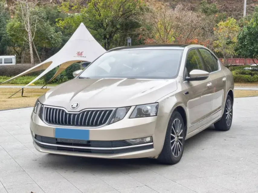 2019 Skoda Octavia 1.5L 116HP L4 6AT