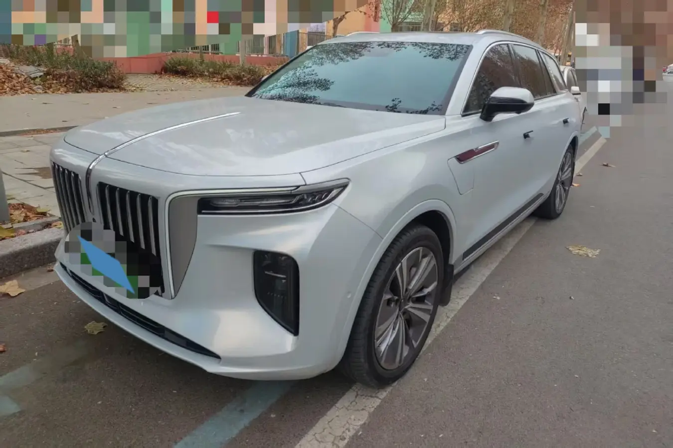 2022 HongQi E-HS9 BEV 120KWH