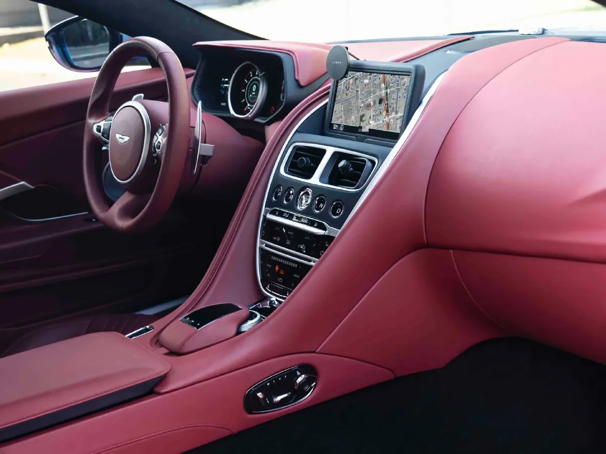 2022 Aston Martin DB11 4.0T 534HP V8 8AT,autocango,china used car exporter,china ev exporter,chinese used car exporter,chinese used ev exporter