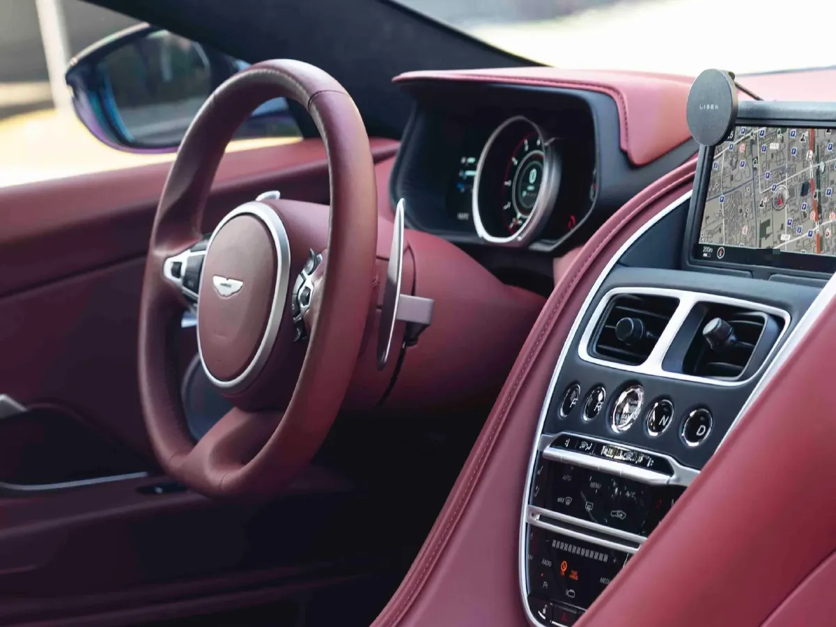 2022 Aston Martin DB11 4.0T 534HP V8 8AT,autocango,china used car exporter,china ev exporter,chinese used car exporter,chinese used ev exporter