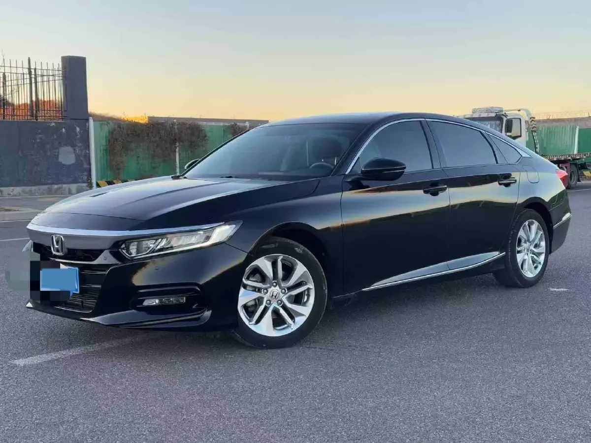2018 Honda Accord 1.5T 194HP L4 CVT