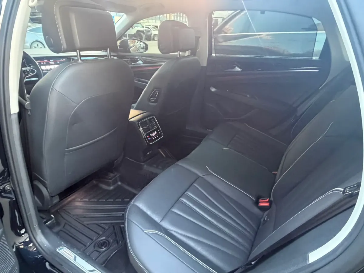 2024 Volkswagen Passat 2.0T 220HP L4 7DCT,autocango,china used car exporter,china ev exporter,chinese used car exporter,chinese used ev exporter