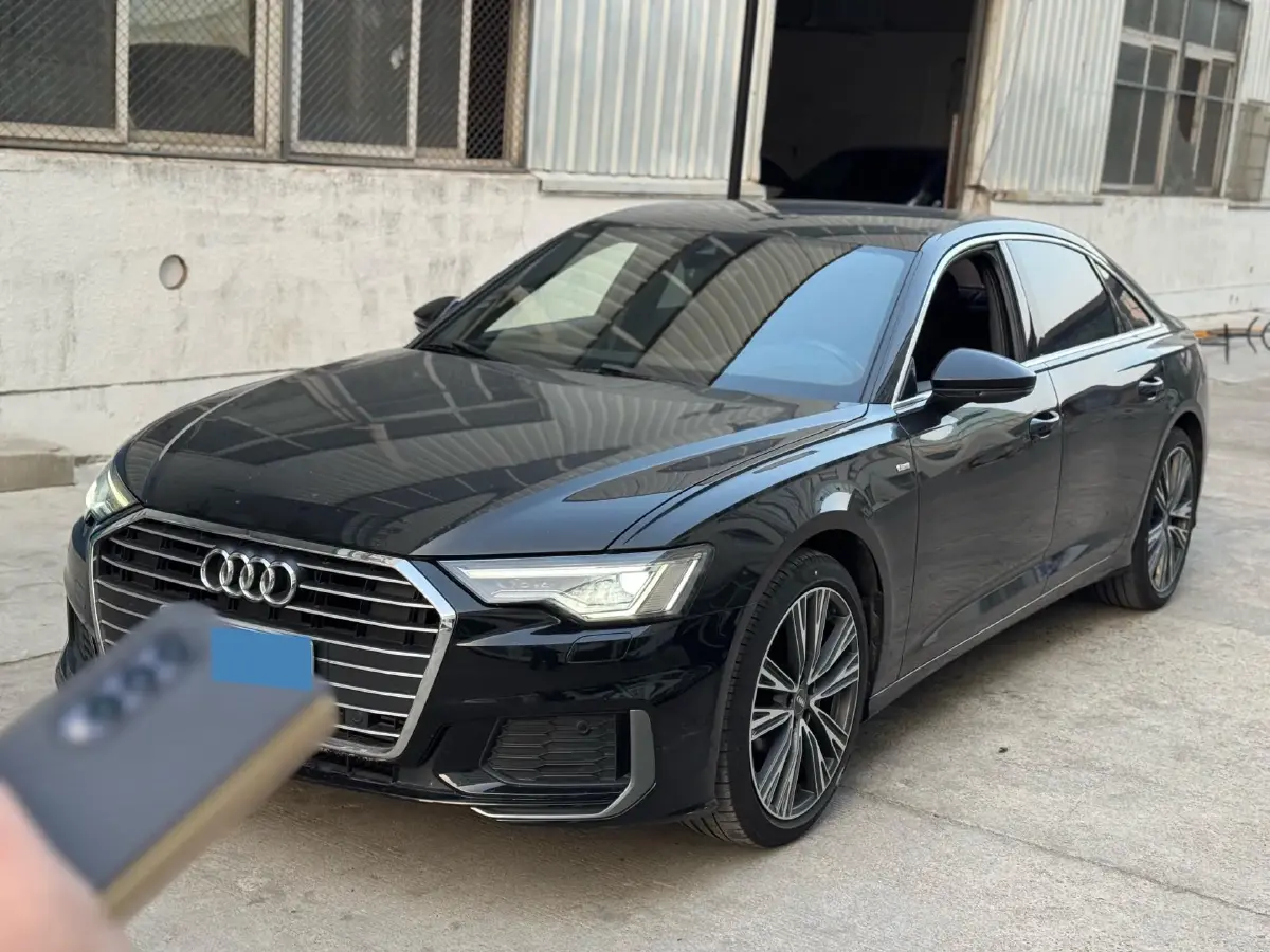 2021 Audi A6L 2.0T 190HP L4 7DCT