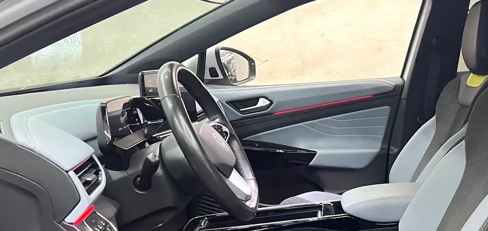 2022 Ford New Era Transit 2.2T 140HP L4 6AMT,autocango,china used car exporter,china ev exporter,chinese used car exporter,chinese used ev exporter