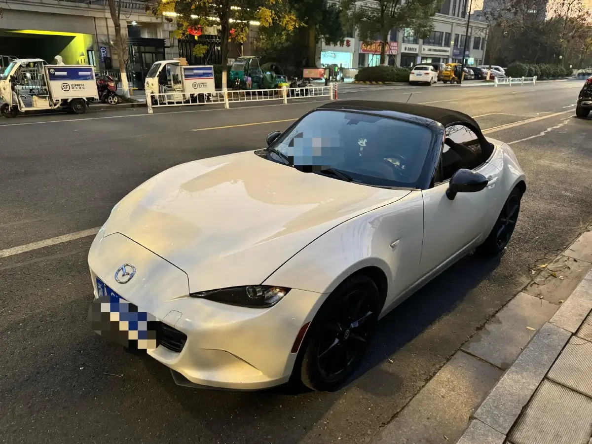 2023 Mazda 3 Axela 1.5L 117HP L4 6MT