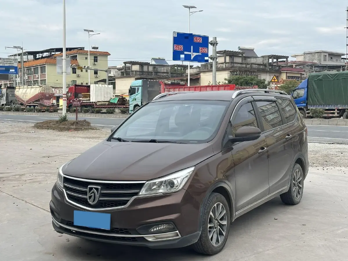 2019 BaoJun 730 1.5L 105HP L4 6MT