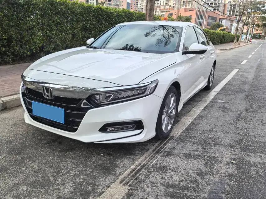 2018 Honda Accord 1.5T 194HP L4 CVT