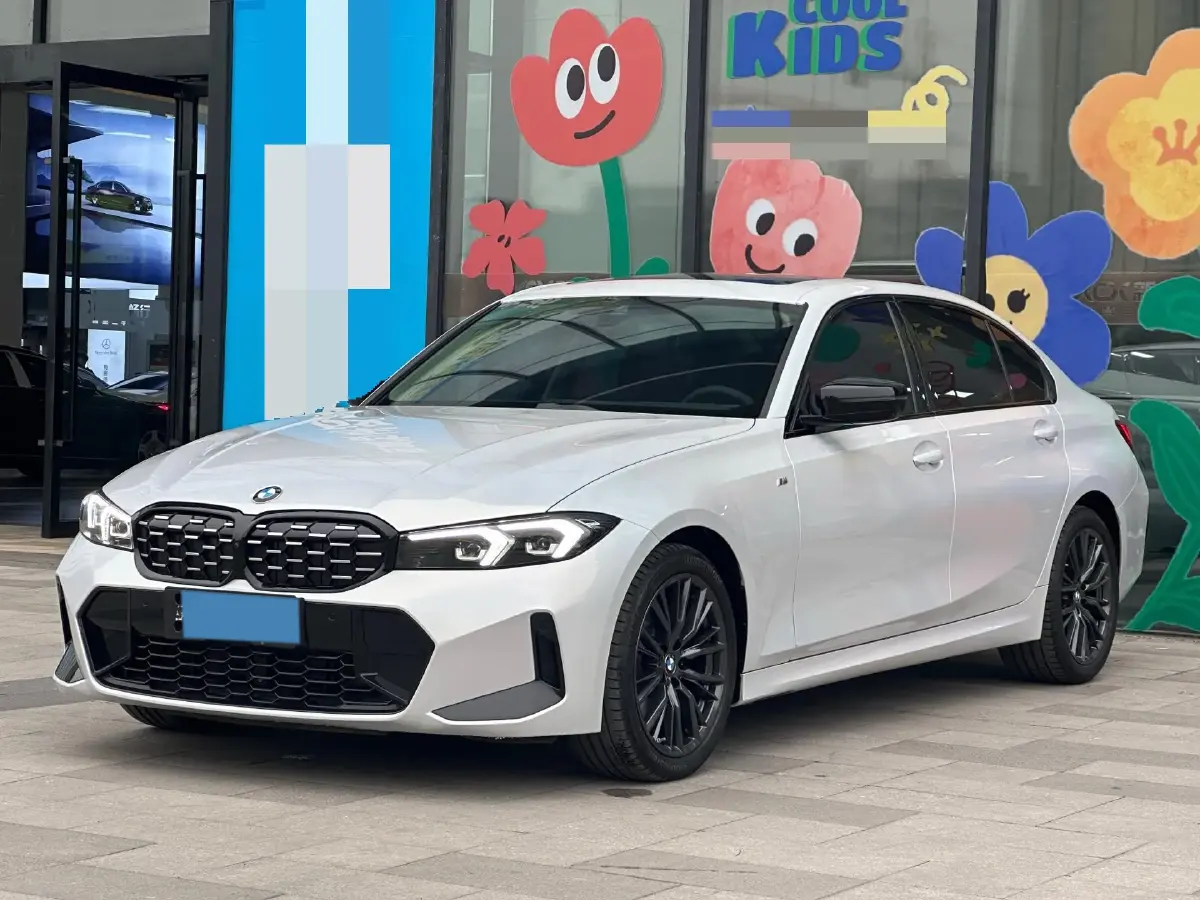 2024 BMW 3 Series 2.0T 184HP L4 8AT