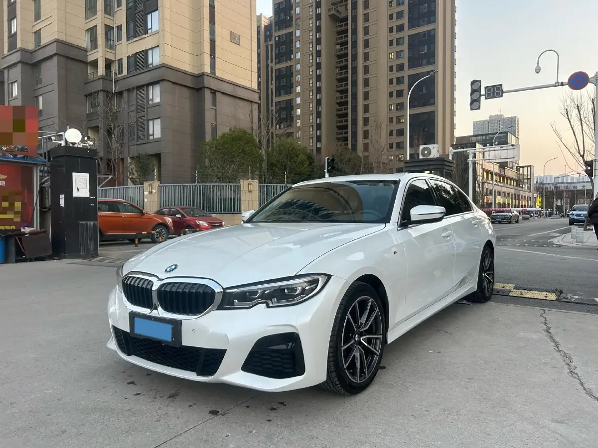 2021 BMW 3 Series 2.0T 156HP L4 8AT