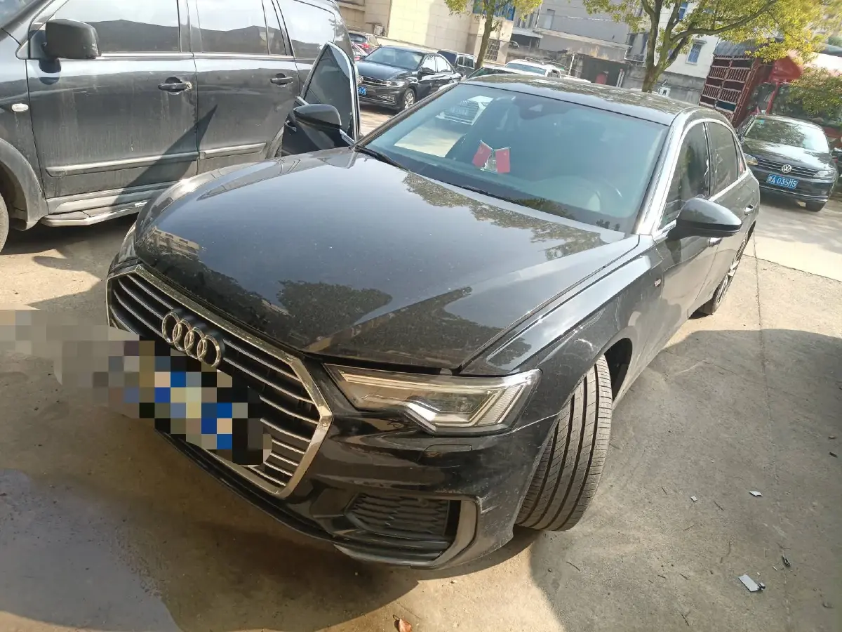 2021 Audi A6L 2.0T 190HP L4 7DCT