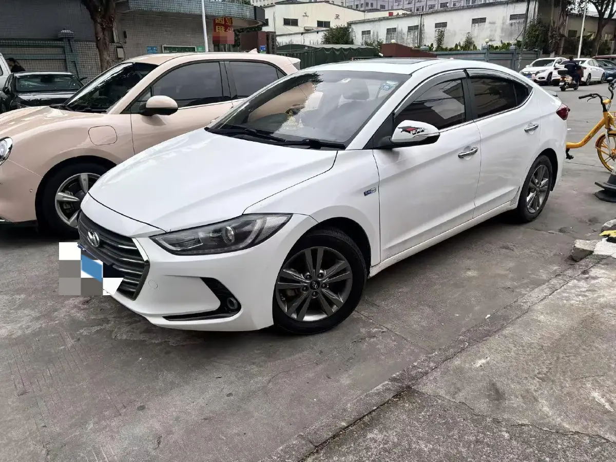 2016 Hyundai Elantra 1.4T 130HP L4 7DCT