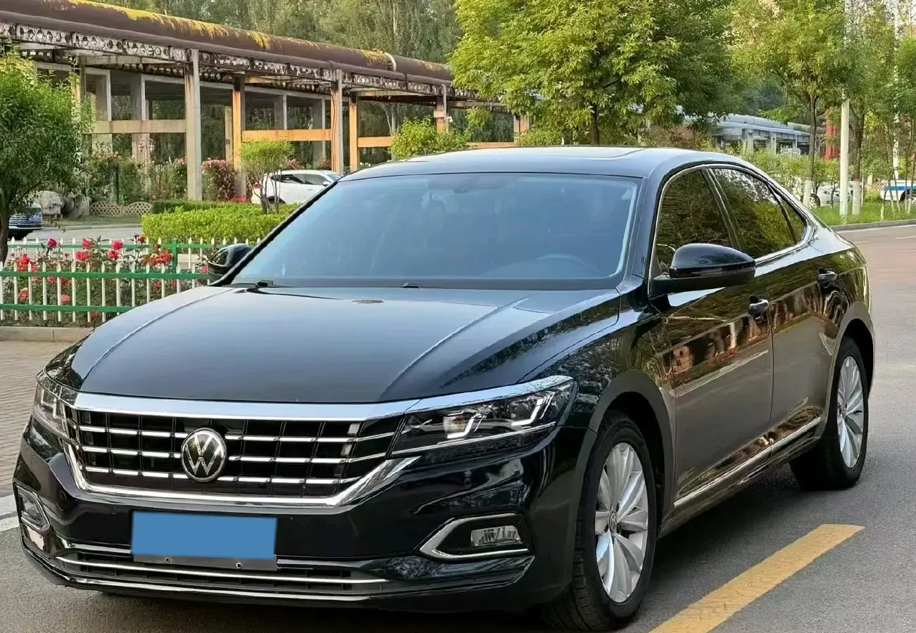 2020 Volkswagen Passat 2.0T 186HP L4 7DCT