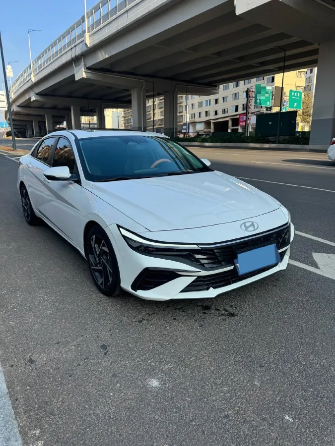 2023 Hyundai Elantra 1.5L 115HP L4 CVT,autocango,china used car exporter,china ev exporter,chinese used car exporter,chinese used ev exporter
