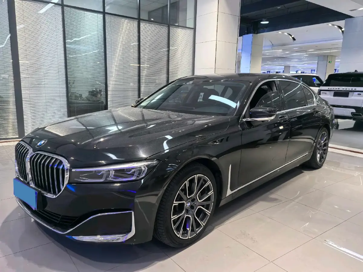 2021 BMW 7 Series 2.0T 265HP L4 8AT