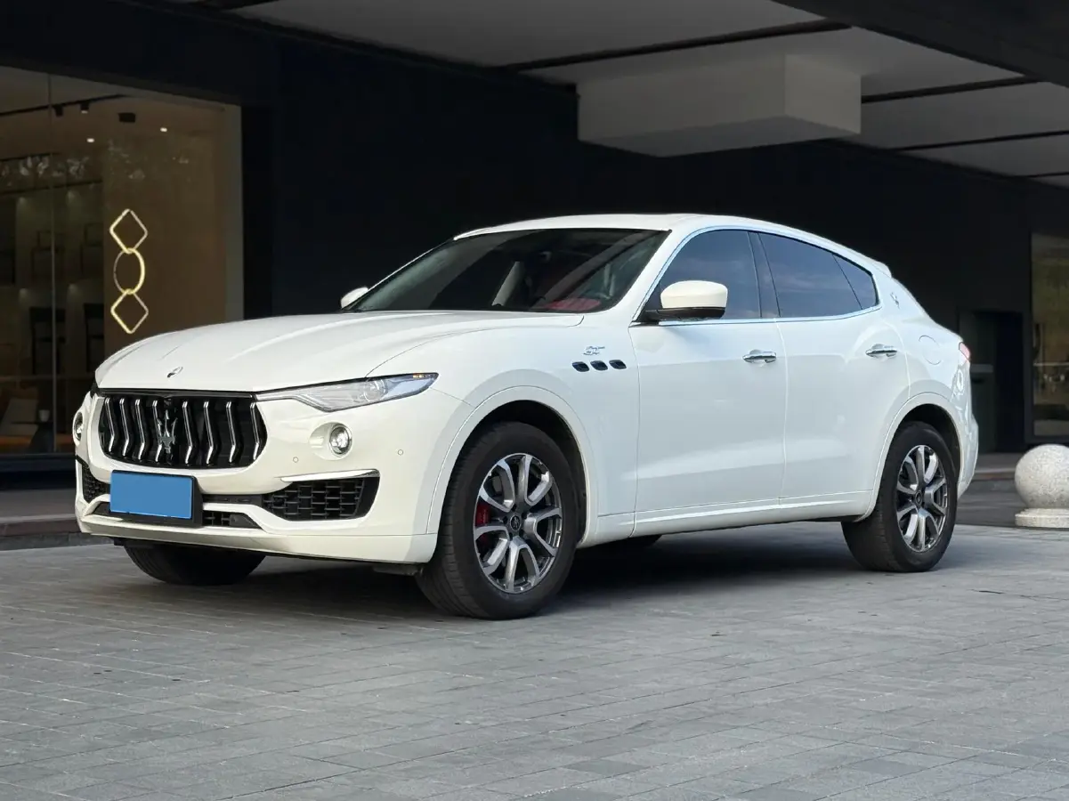 2022 Maserati Levante 2.0T 330HP L4 8AT