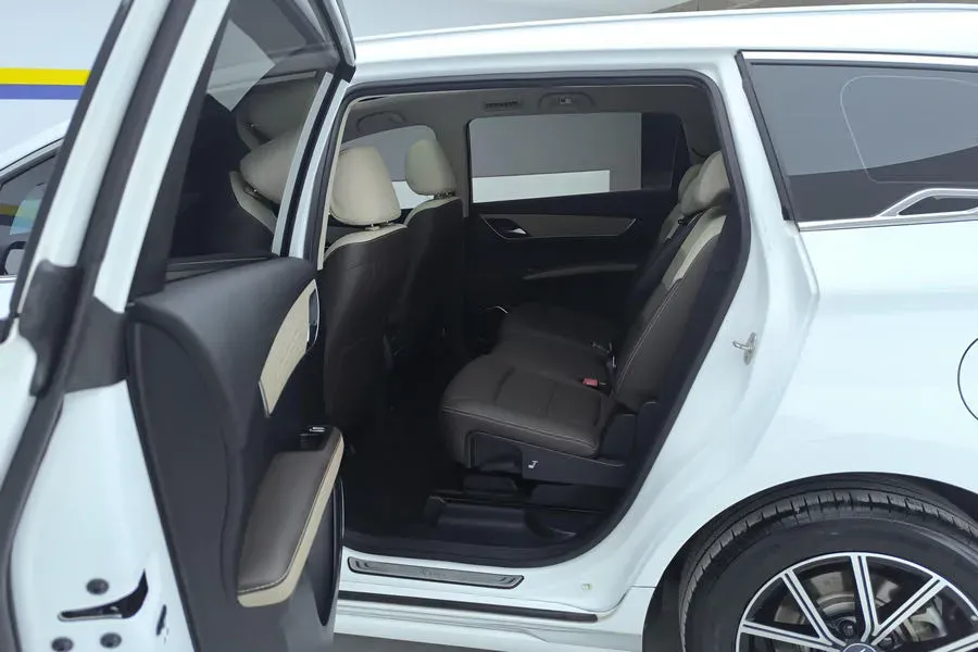 2022 Exceed LXC-DM 1.5T 156HP L4 3DHT PHEV 19.27KWH,autocango,china used car exporter,china ev exporter,chinese used car exporter,chinese used ev exporter