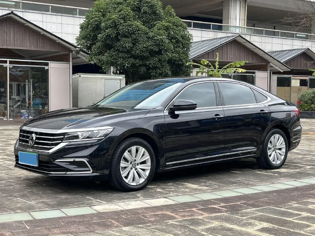2021 Volkswagen Passat 2.0T 186HP L4 7DCT