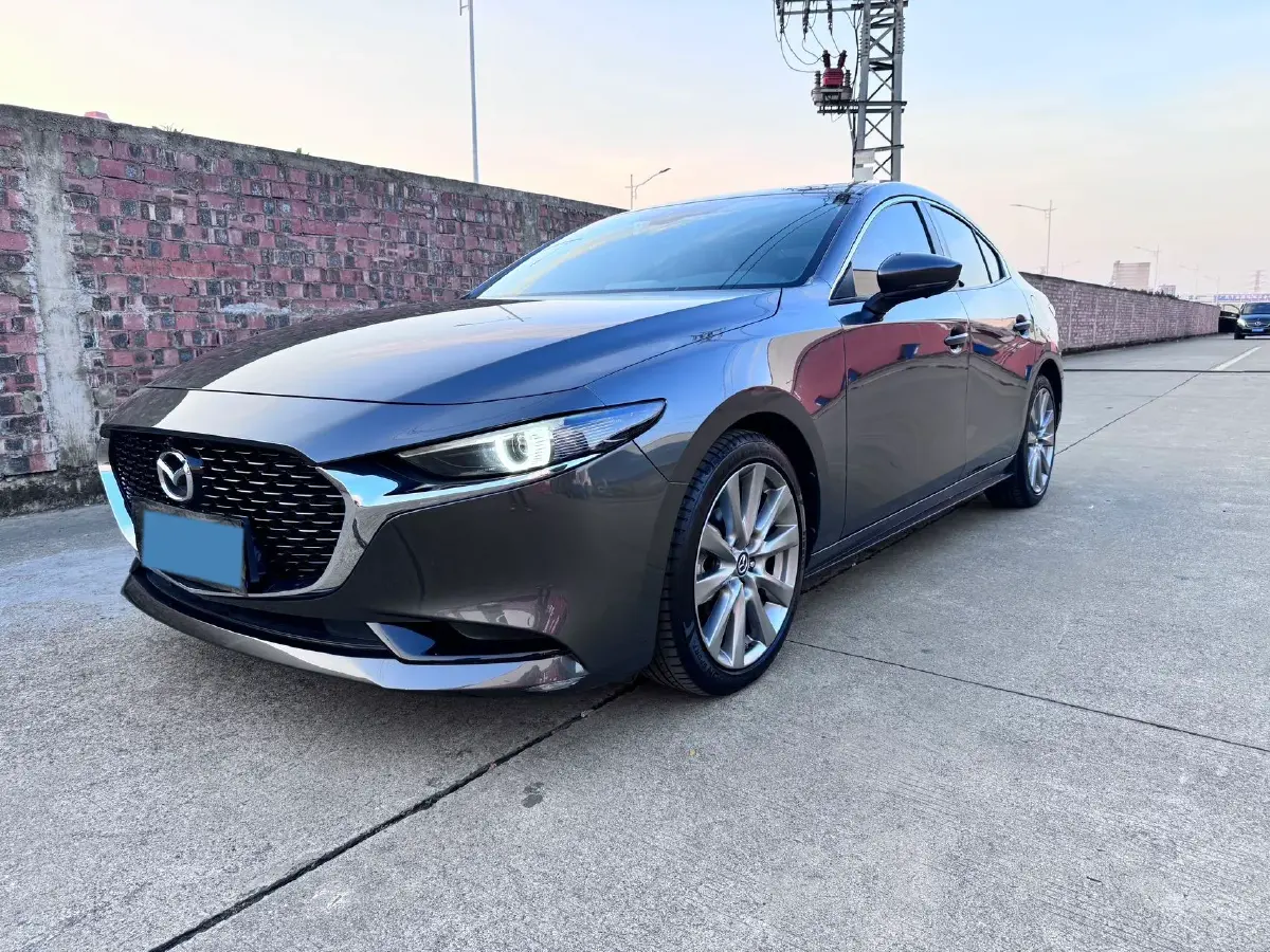 2020 Mazda 3 Axela 2.0L 158HP L4 6AT