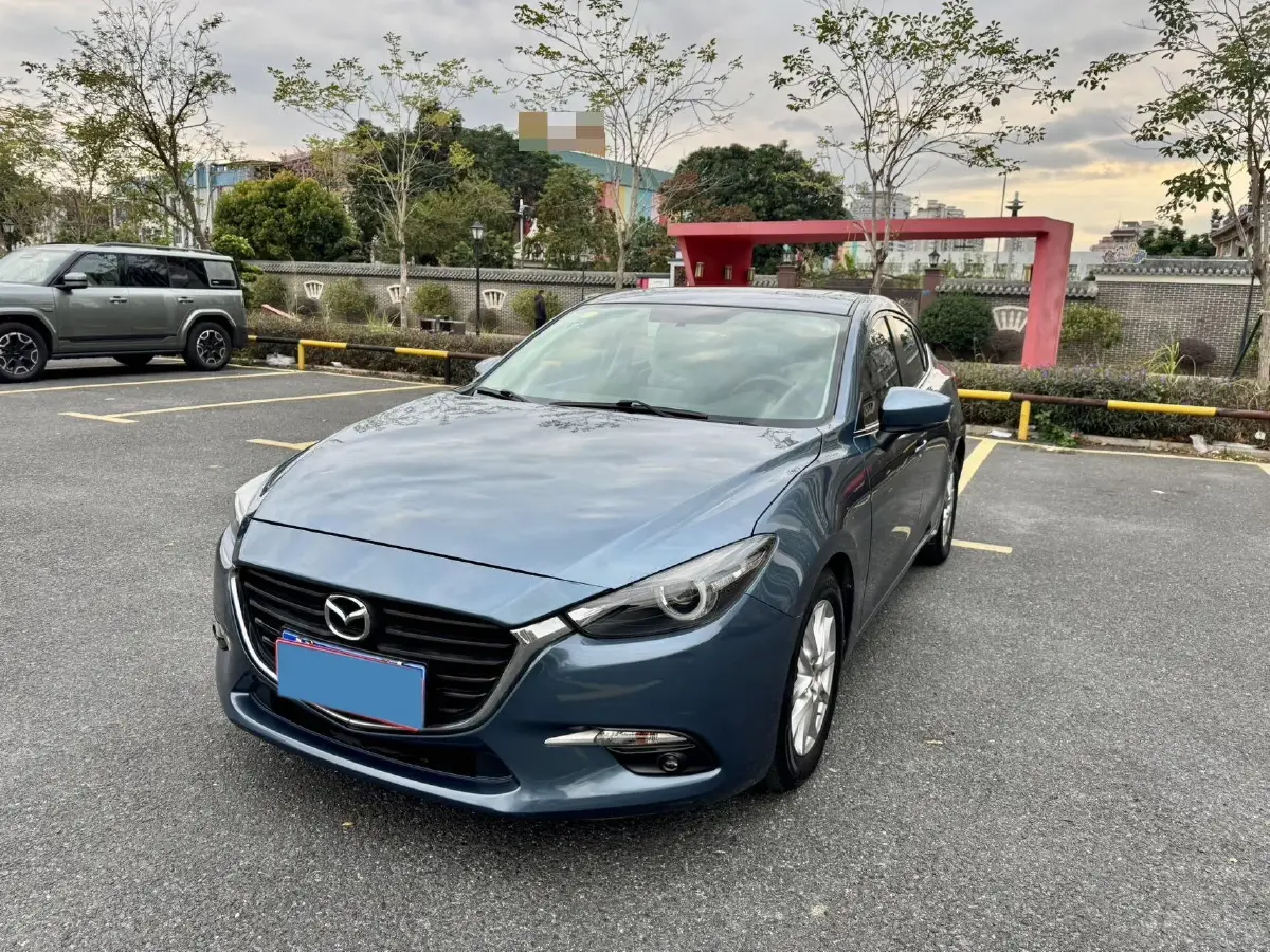 2017 Mazda 3 Axela 1.5L 117HP L4 6AT