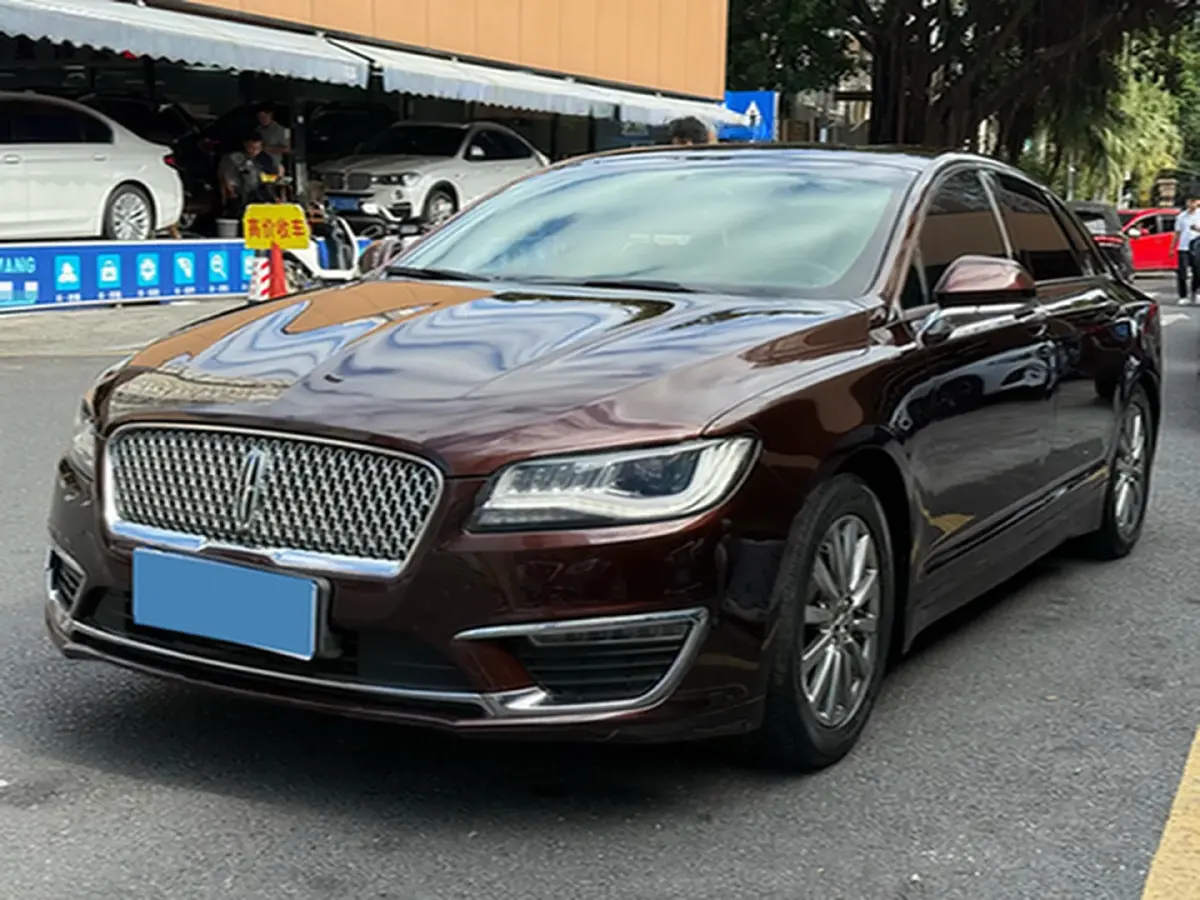 2019 Lincoln MKZ 2.0T 203HP L4 6AT