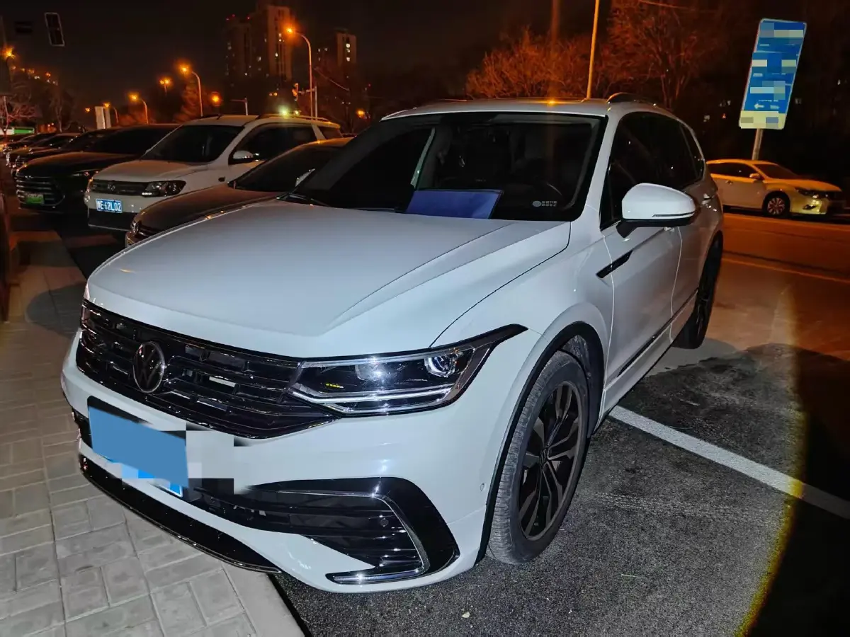 2024 Volkswagen Tiguan L 2.0T 186HP L4 7DCT