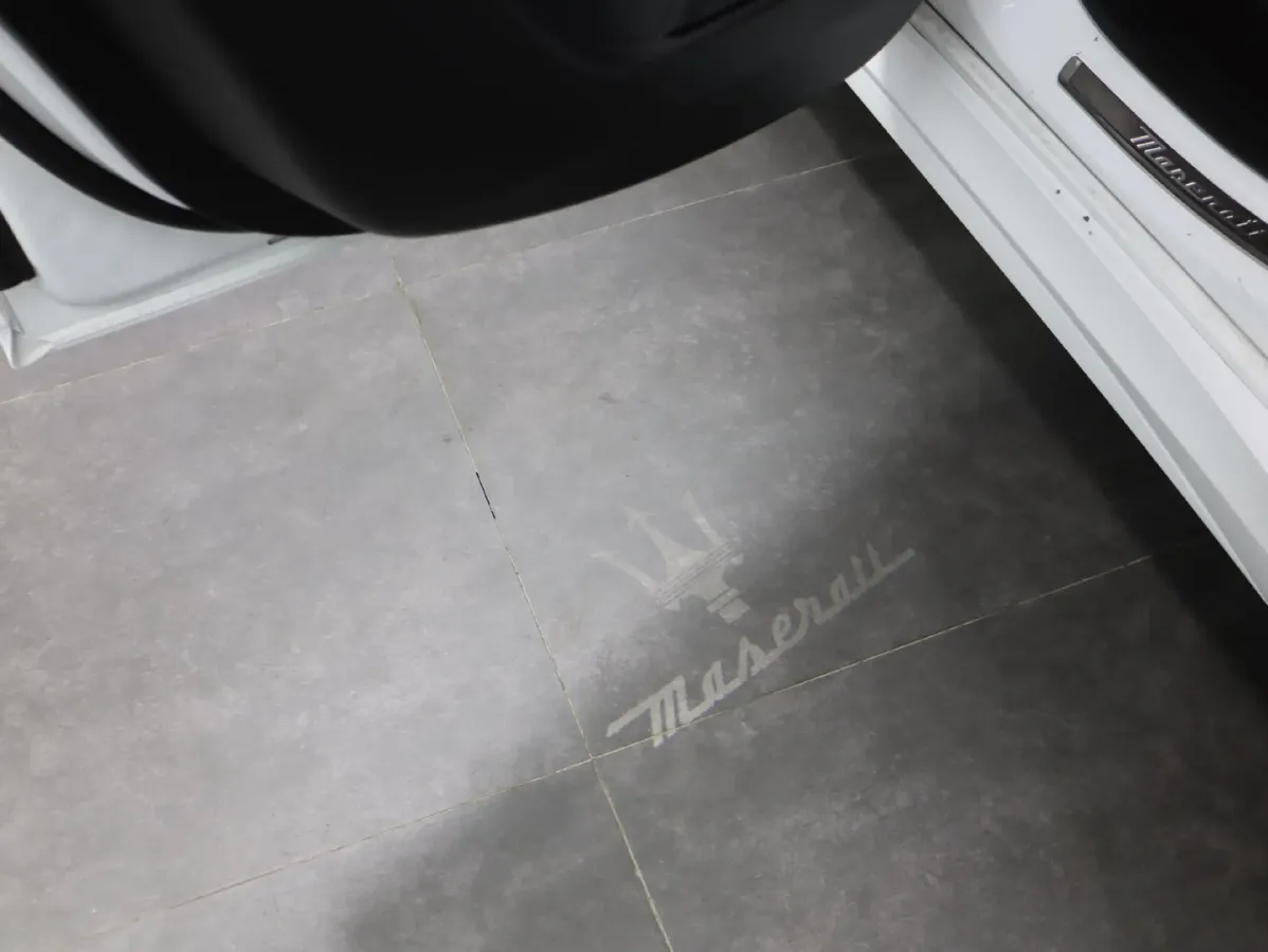 2023 Maserati Grecale 2.0T 300HP L4 8AT,autocango,china used car exporter,china ev exporter,chinese used car exporter,chinese used ev exporter