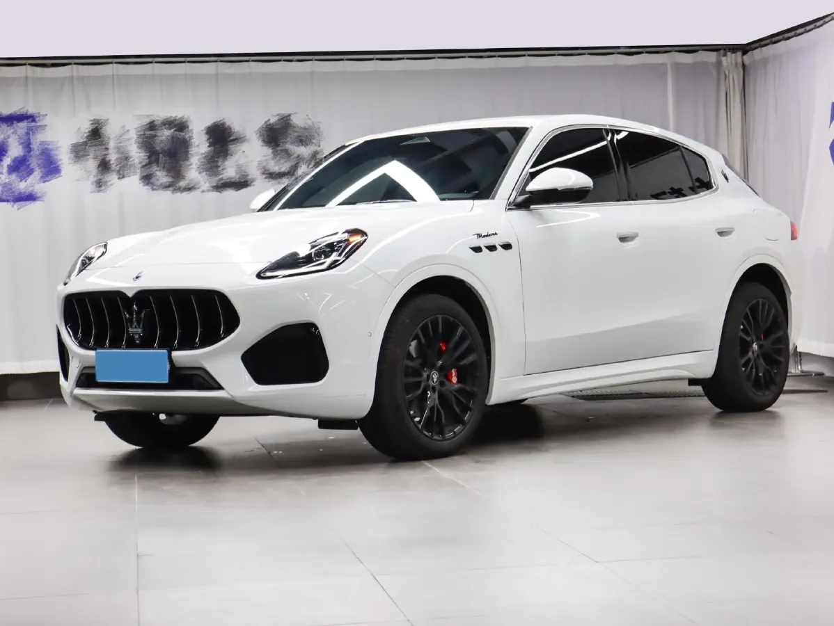 2023 Maserati Grecale 2.0T 300HP L4 8AT,autocango,china used car exporter,china ev exporter,chinese used car exporter,chinese used ev exporter