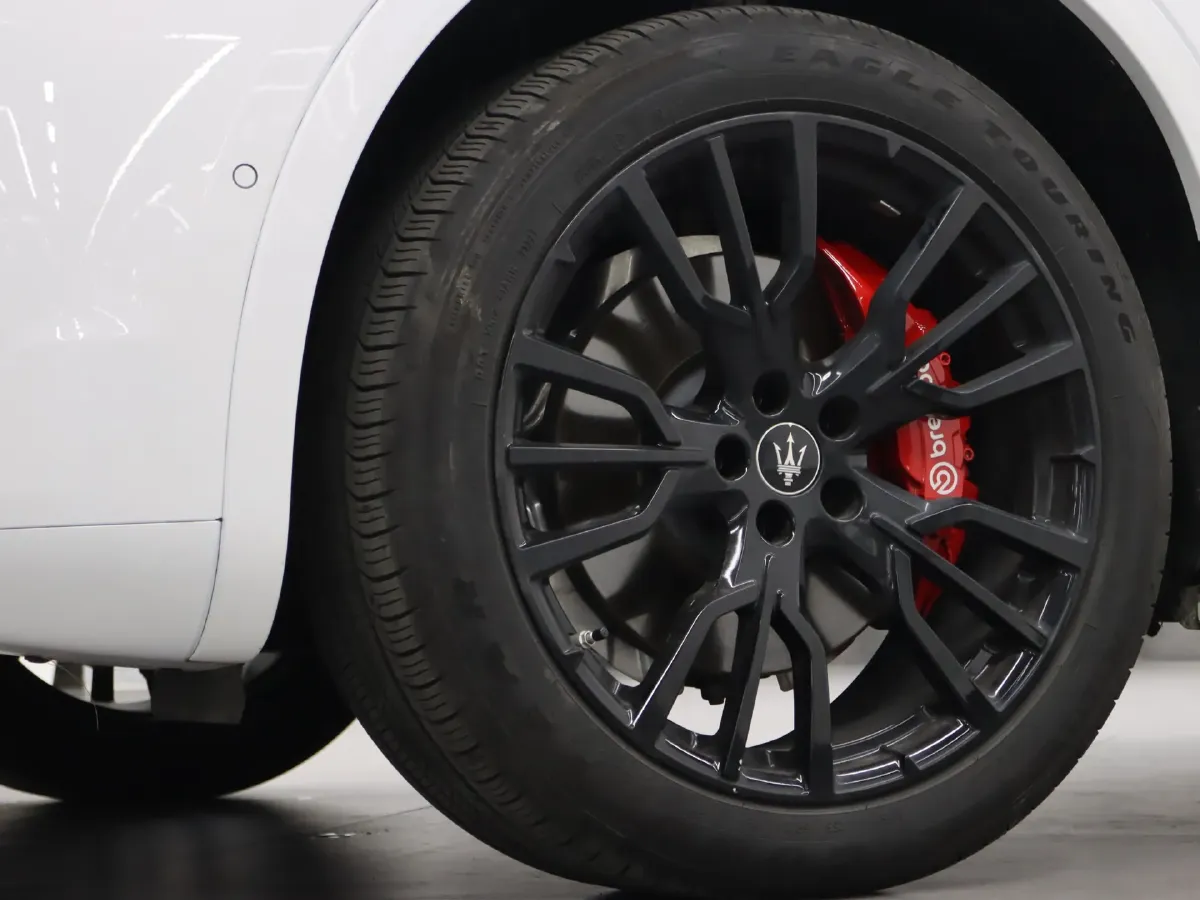 2023 Maserati Grecale 2.0T 300HP L4 8AT,autocango,china used car exporter,china ev exporter,chinese used car exporter,chinese used ev exporter