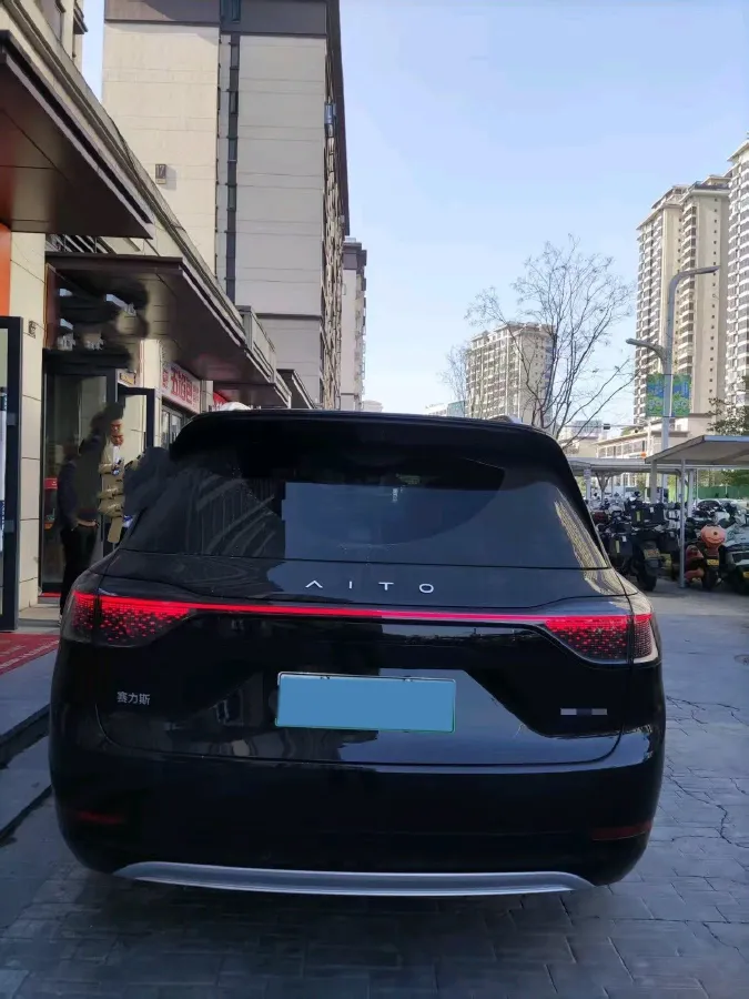 2025 AITO AITO M9 REEV 160HP REEV 52KWH,autocango,china used car exporter,china ev exporter,chinese used car exporter,chinese used ev exporter