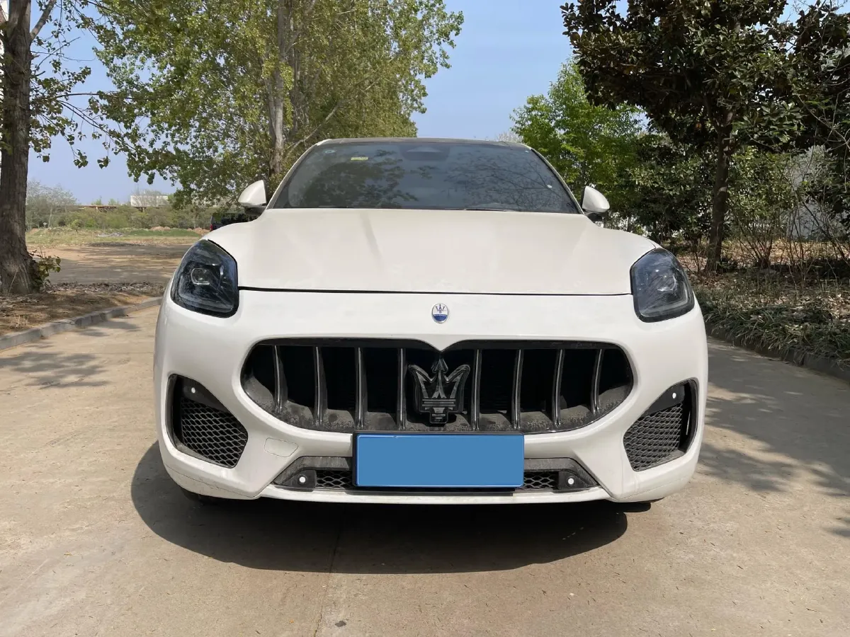 2023 Maserati Grecale 2.0T 300HP L4 8AT,autocango,china used car exporter,china ev exporter,chinese used car exporter,chinese used ev exporter