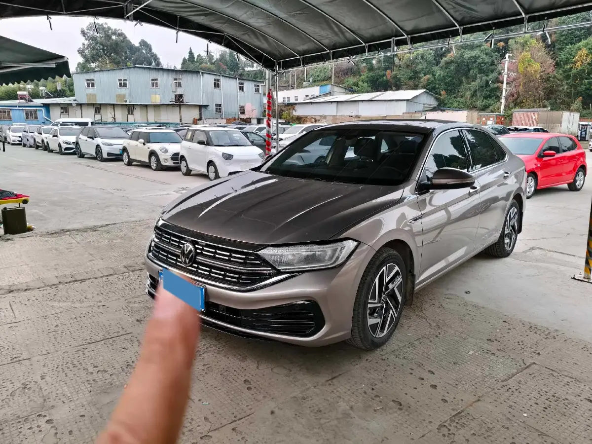 2023 Volkswagen Sagitar 1.4T 150HP L4 7DCT