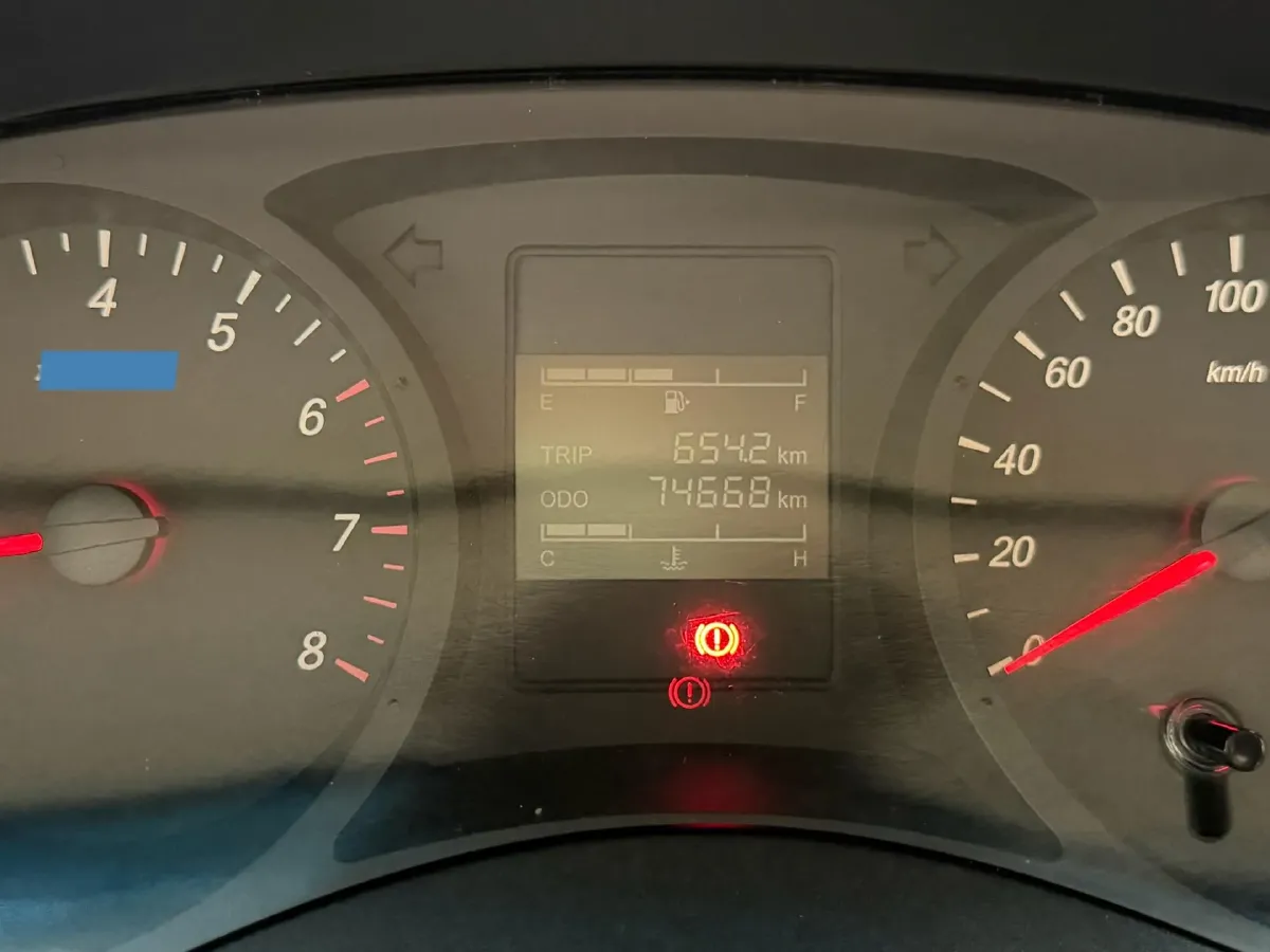 2020 BaoJun RC-5 1.5L 99HP L4 6MT,autocango,china used car exporter,china ev exporter,chinese used car exporter,chinese used ev exporter