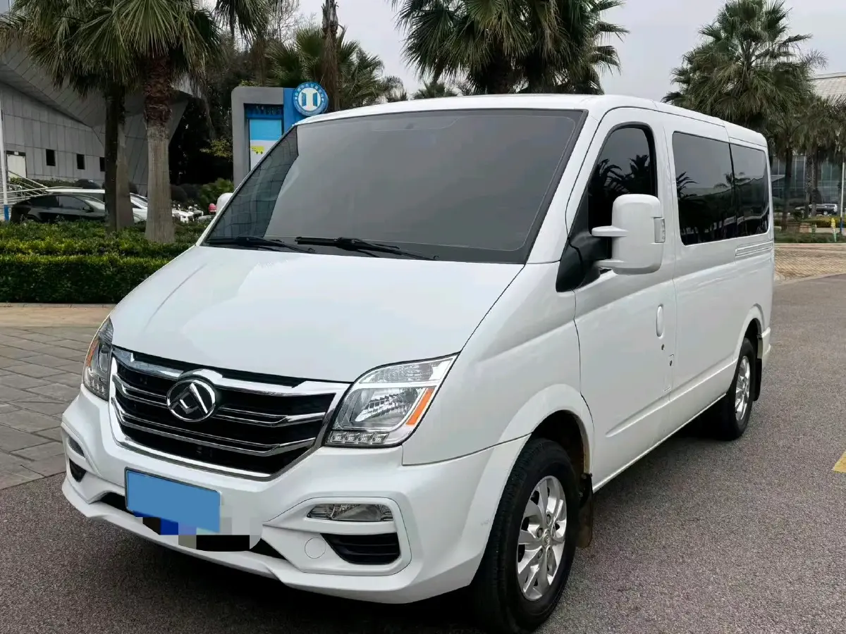 2021 MAXUS XinTu V80 2.0T 139HP L4 6MT