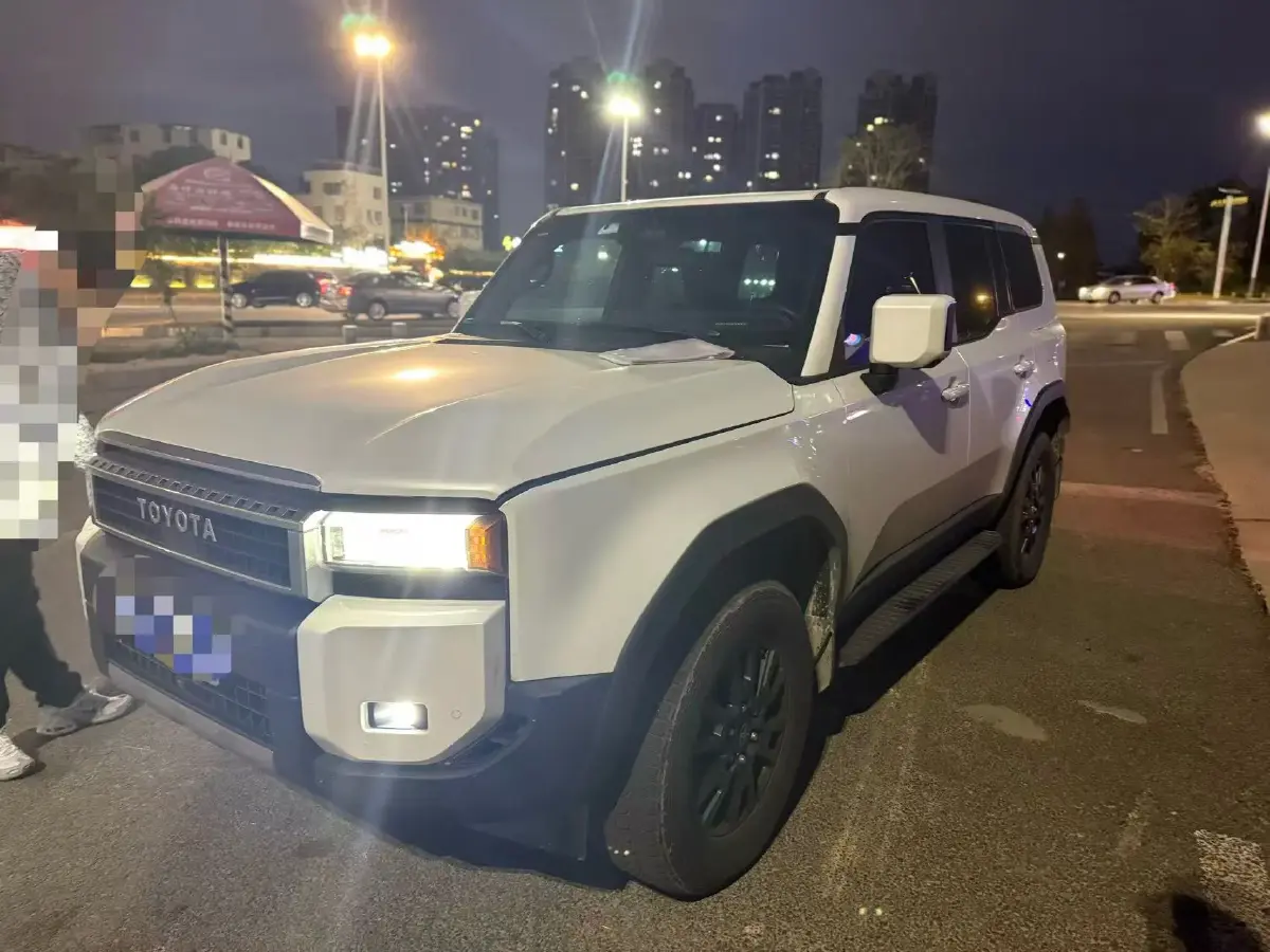 2024 Toyota Land Cruiser Prado 2.4T 282HP L4 8AT Hybrid