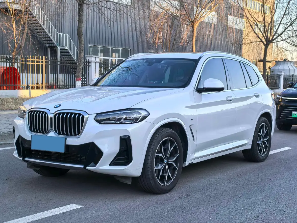 2022 BMW X3 2.0T 184HP L4 8AT
