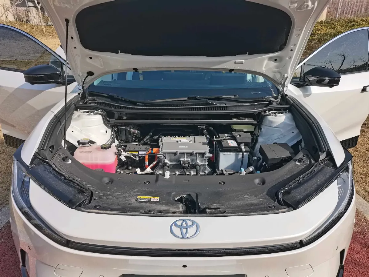 2025 Toyota bZ5 BEV,autocango,china used car exporter,china ev exporter,chinese used car exporter,chinese used ev exporter