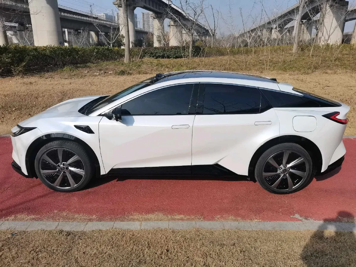 2025 Toyota bZ5 BEV,autocango,china used car exporter,china ev exporter,chinese used car exporter,chinese used ev exporter