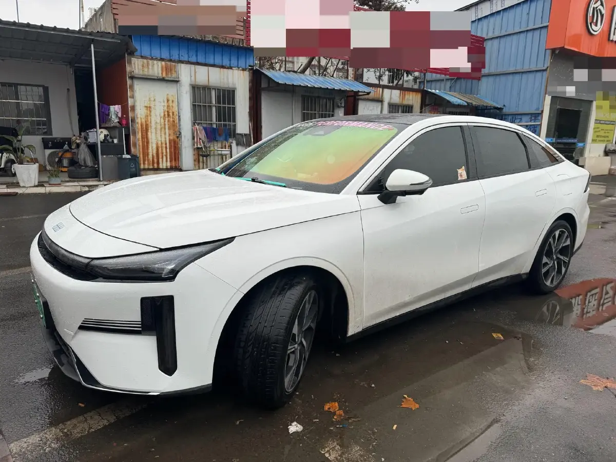 2023 Geely Galaxy L6 1.5T 163HP L4 3DHT PHEV