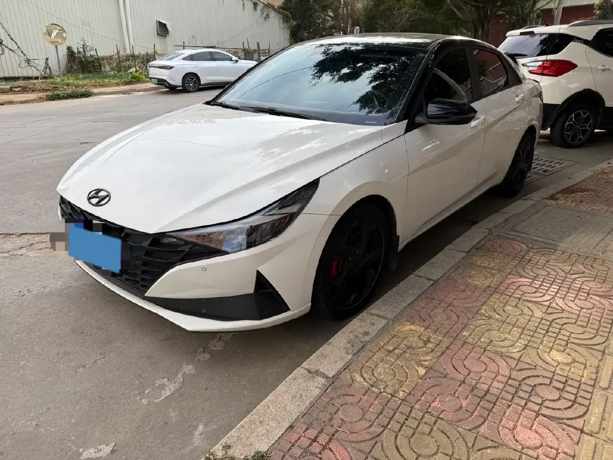 2022 Hyundai Elantra 1.5L 115HP L4 CVT