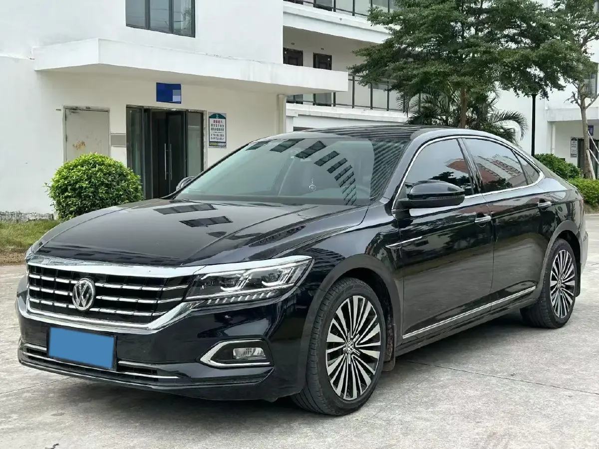 2020 Volkswagen Passat 2.0T 186HP L4 7DCT
