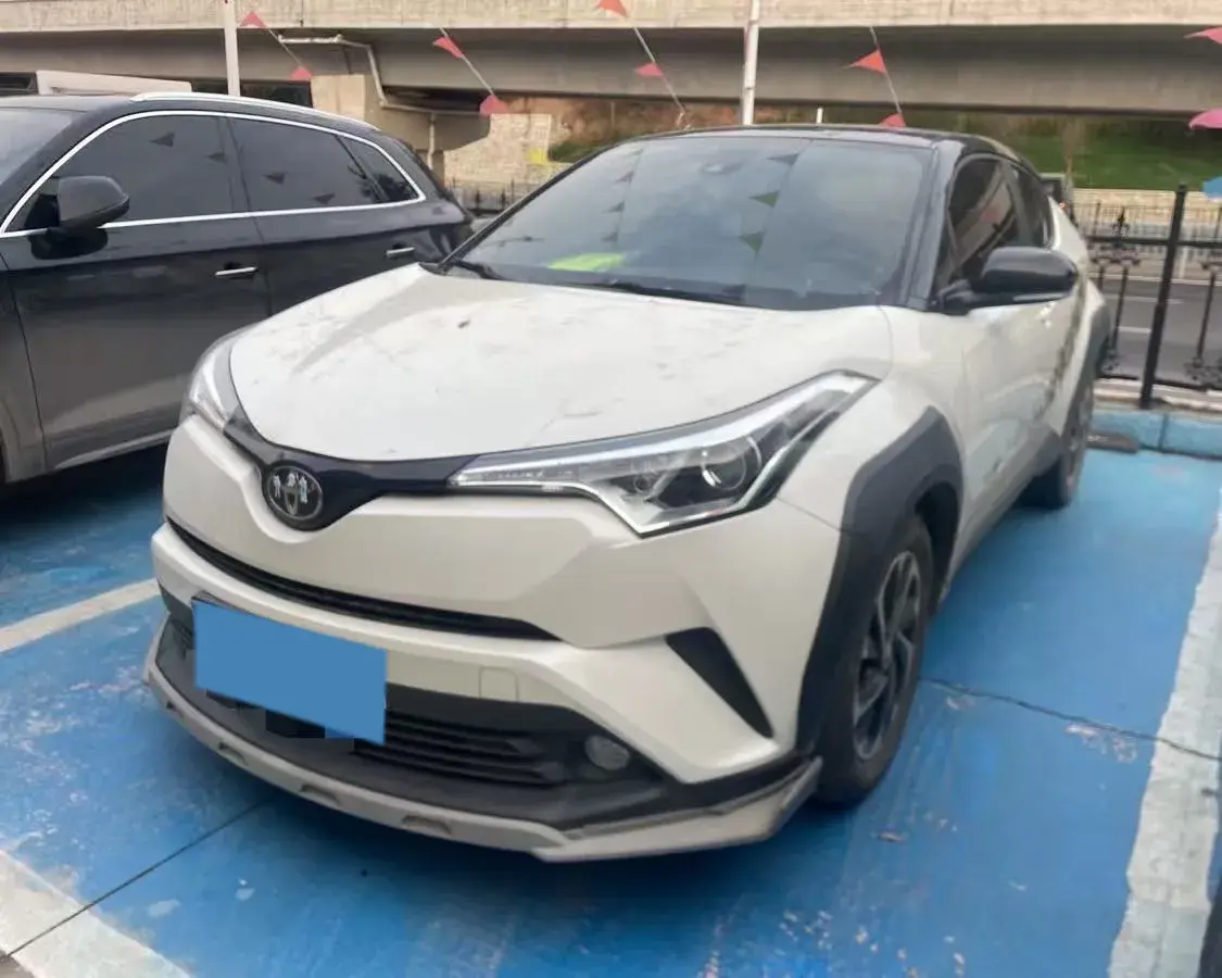 2018 Toyota C-HR 2.0L 171HP L4 CVT
