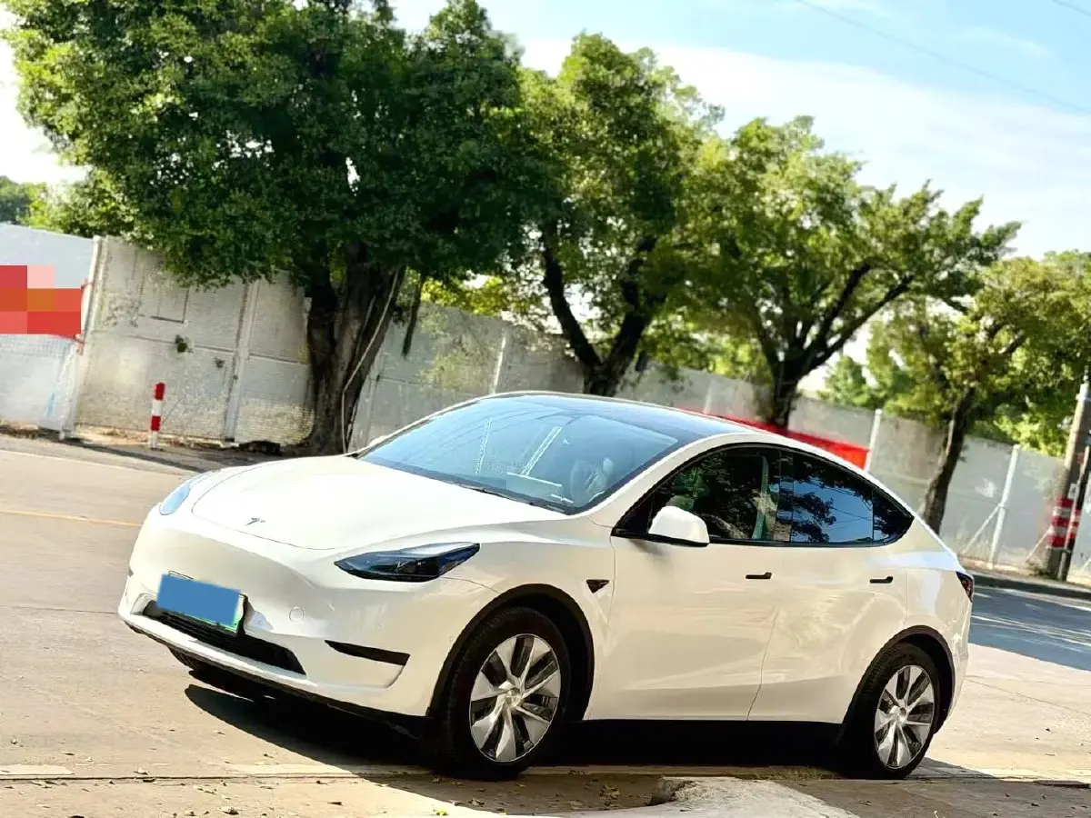 2022 Tesla Model Y BEV 60KWH