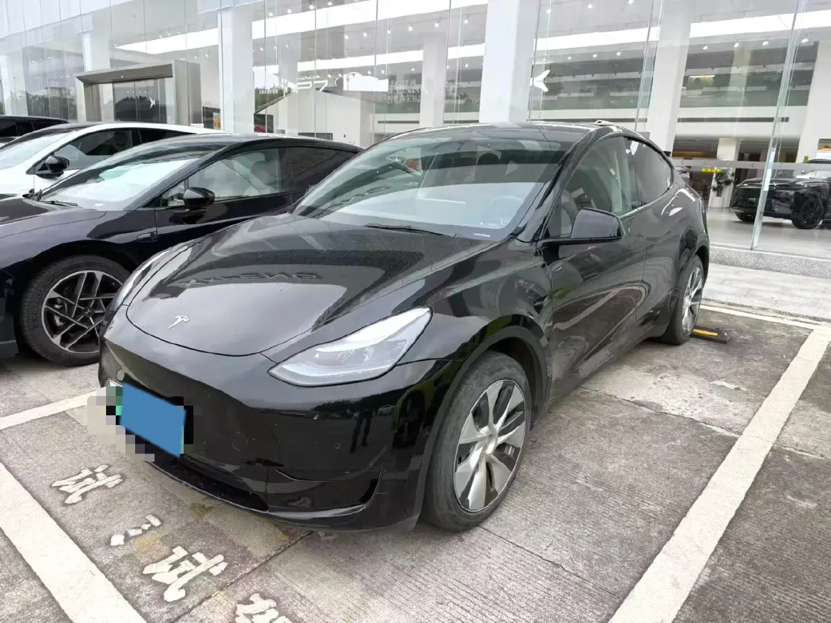 2022 Tesla Model Y BEV 60KWH