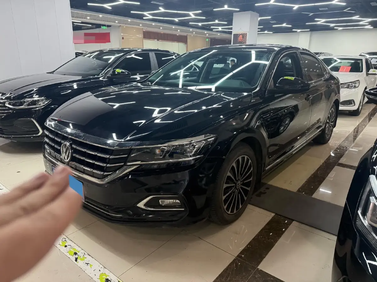 2020 Volkswagen Passat 2.0T 186HP L4 7DCT