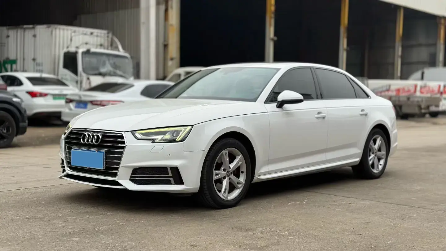 2019 Audi A4L 2.0T 190HP L4 7DCT
