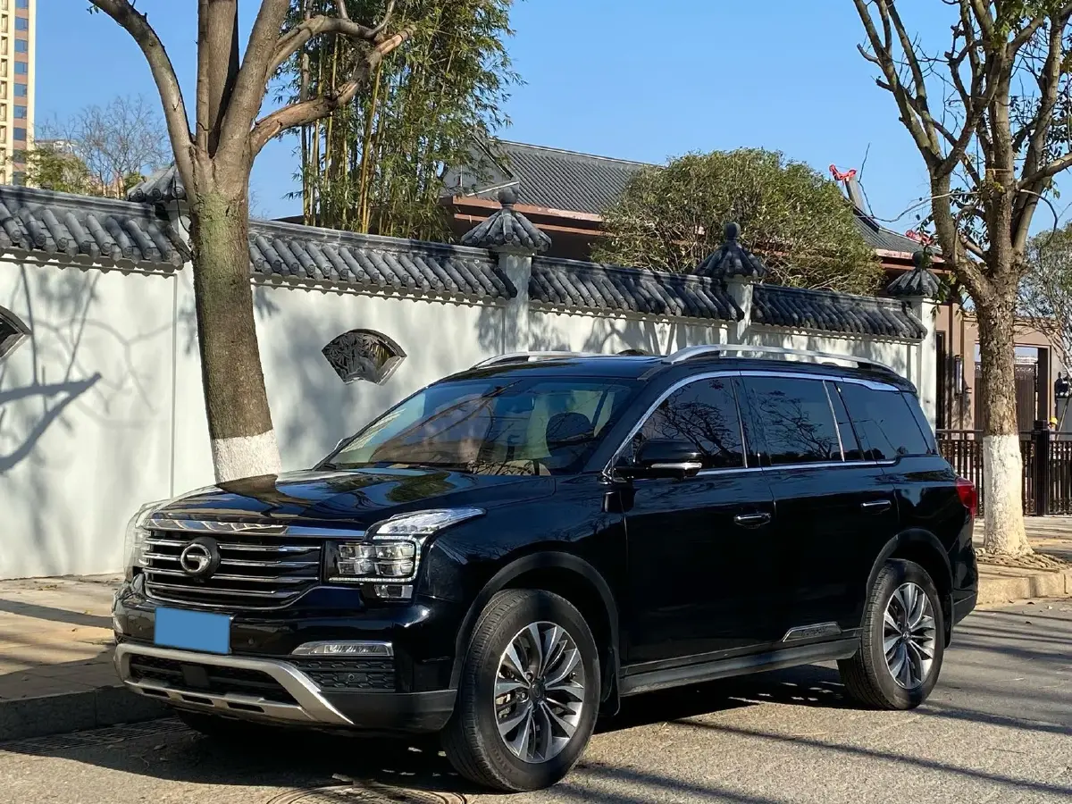 2017 GAC Trumpchi GS8 2.0T 201HP L4 6AT