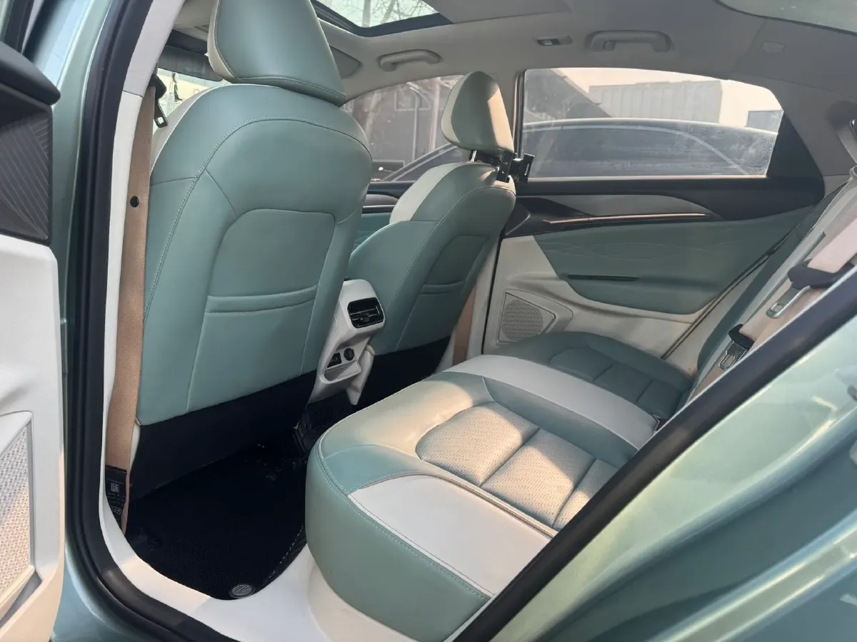 2022 Ruichi Auto ED71 BEV 60.152KWH,autocango,china used car exporter,china ev exporter,chinese used car exporter,chinese used ev exporter